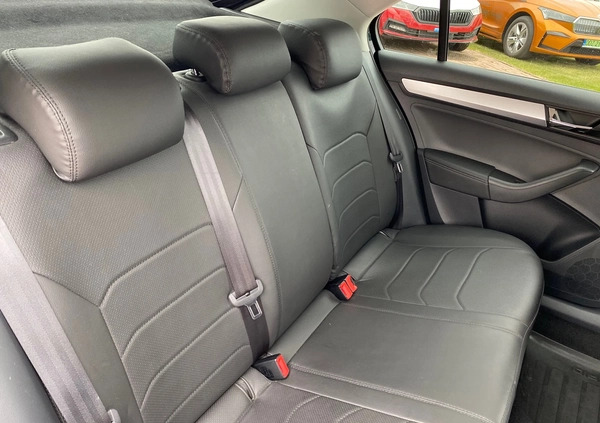 Skoda RAPID cena 57900 przebieg: 91680, rok produkcji 2018 z Stalowa Wola małe 37
